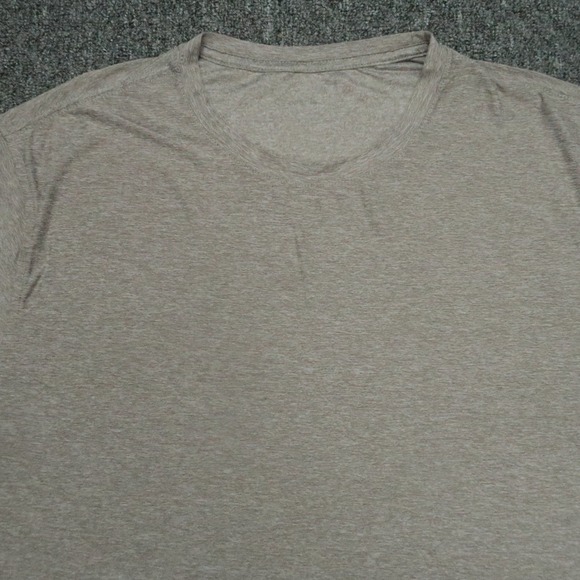 Vuori Shirt Mens Large Brown Heather Strato Tech Short Sleeve Lightweight - Picture 2 of 7